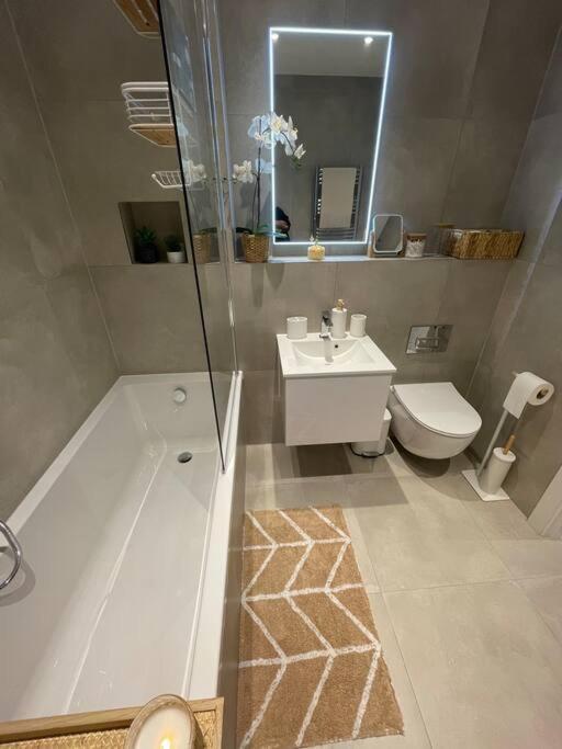 Stylish And Cosy 2 Bedroom Flat In Croydon Ngoại thất bức ảnh