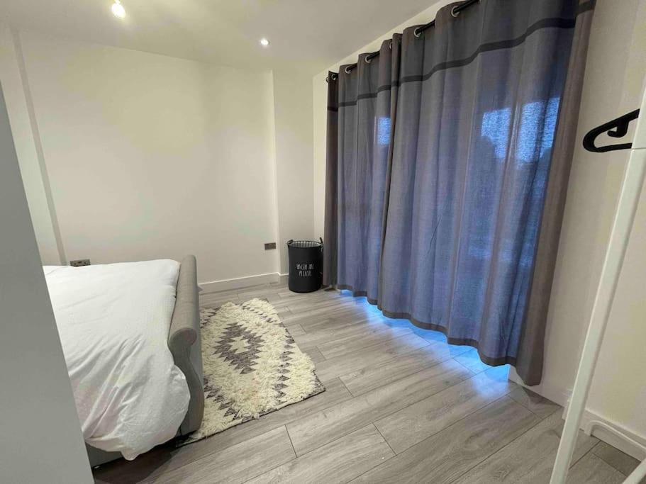 Stylish And Cosy 2 Bedroom Flat In Croydon Ngoại thất bức ảnh